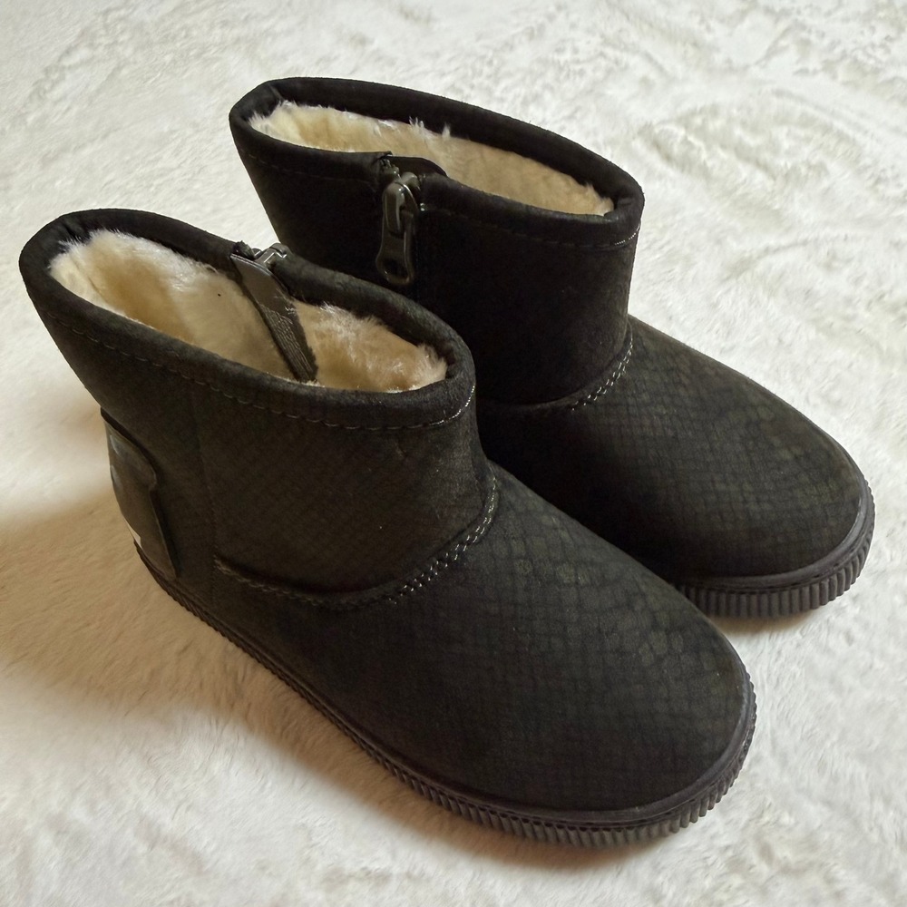 Cat & Jack Dino Boots Kids Size 9 Olive Green Dinosaur Faux Fur Lined Zip Up - Picture 1 of 9